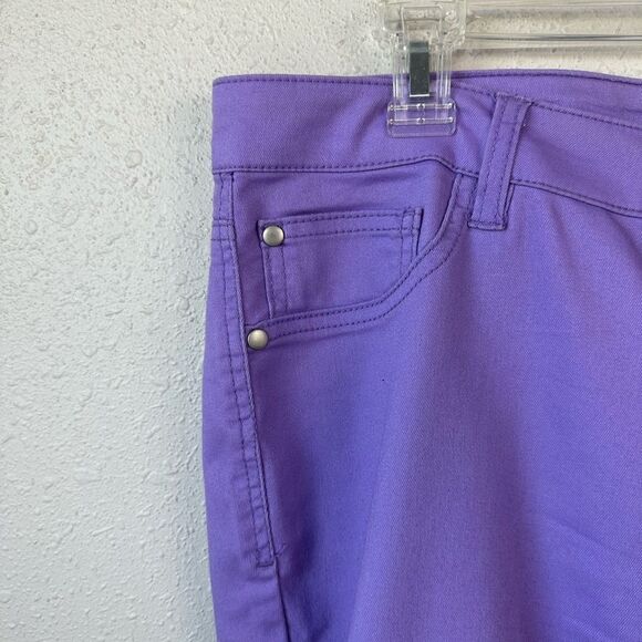 EUC Fire Los Angeles Women’s Jeans - Picture 3 of 8